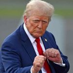 Etats-Unis : Le Président Donald Trump réinstaure une interdiction d’entrée pour 12 pays, invoquant des préoccupations sécuritaires.