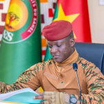 Burkina Faso : Quand le Président Ibrahim Traoré impulse défense citoyenne et croissance économique à 5,7% pour 2027.