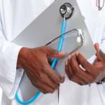 Togo : Assurance complémentaire, l’État forme ses acteurs pour une santé universelle.